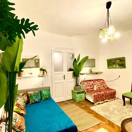 Boutique Design Studio At The City Center Apartment